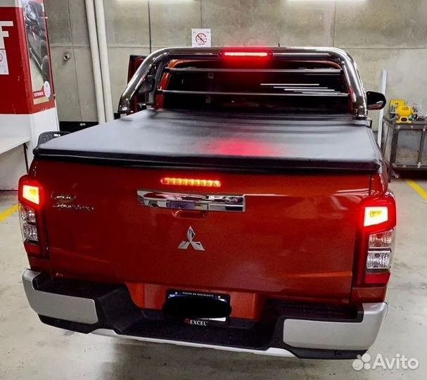 Дуга в кузов пикапа хром Мицубиси л200 2006-2023