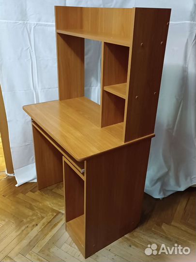 Компьютерный - Письменный стол