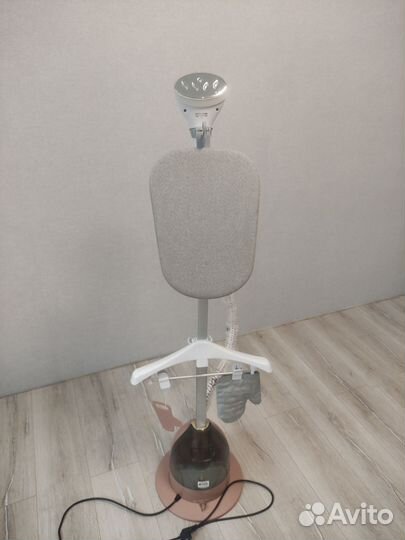 Отпариватель для одежды напольный