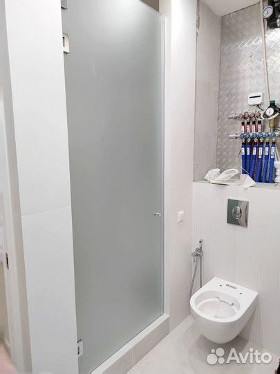 Стеклянная дверь на заказ от 3 дней