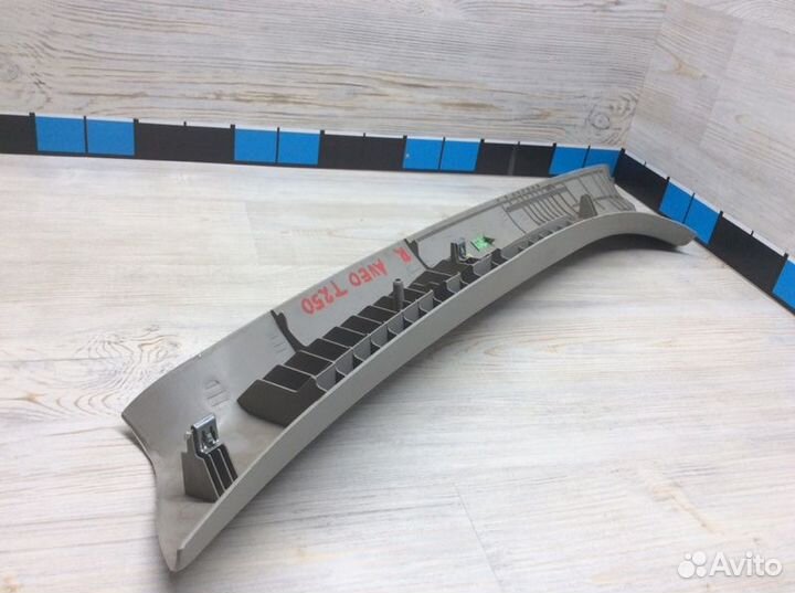 Обшивка стойки передняя правая Chevrolet Aveo T250