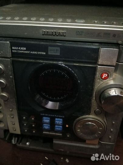 Музыкальный центр