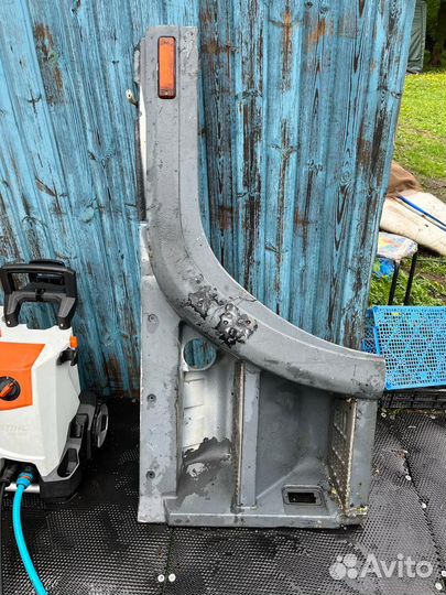 Корпус подножки Daf 95 Ati левый, подножка нижняя