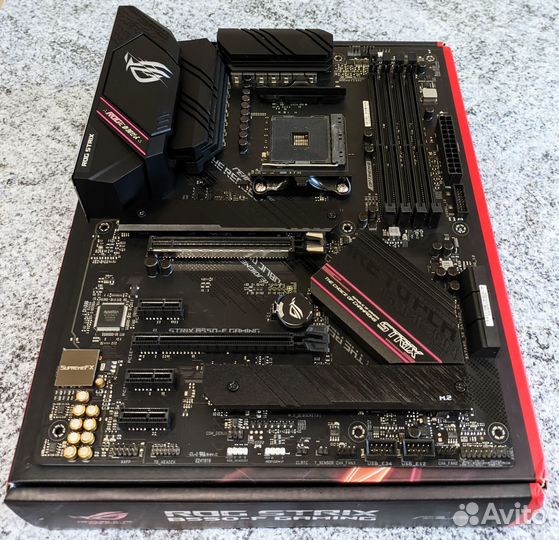 Asus ROG Strix B550-F Gaming Новая