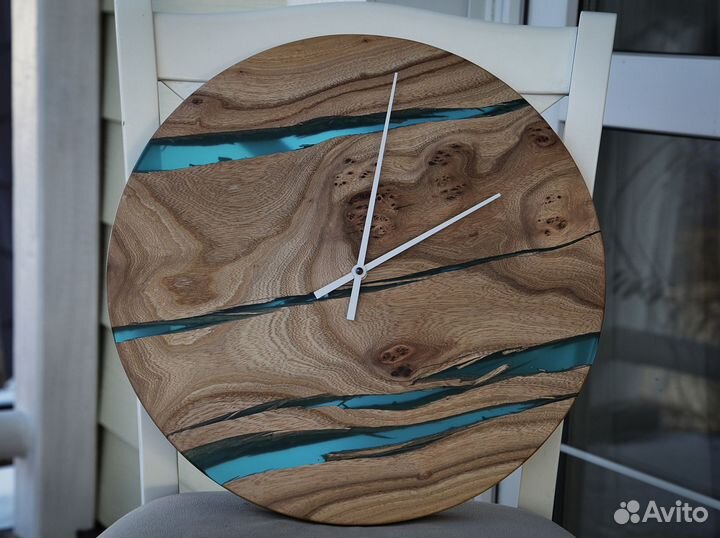 Часы настенные из дерева, часы с заливкой