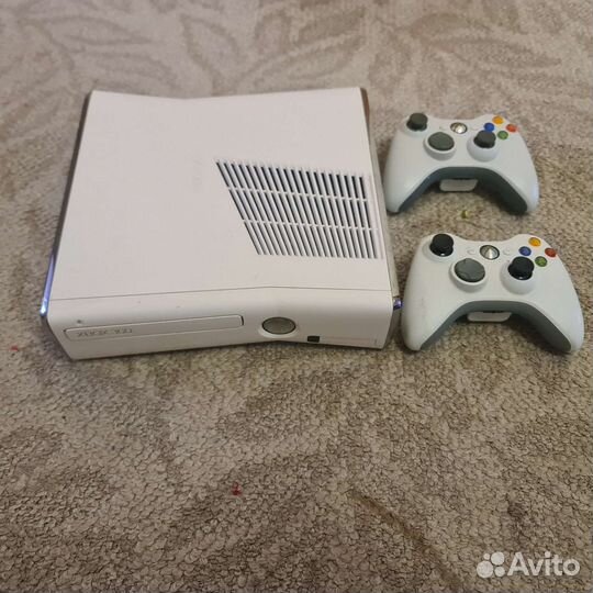 Xbox 360 wite 320Gb Прошита