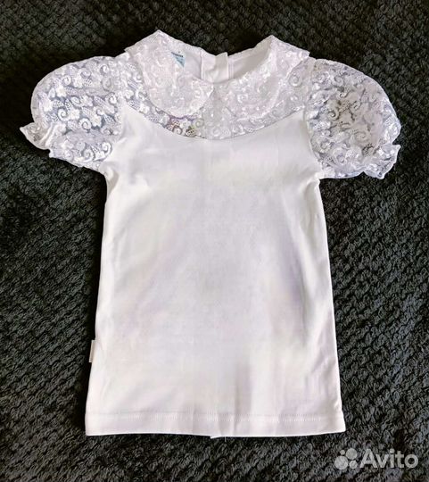 Блузка белая