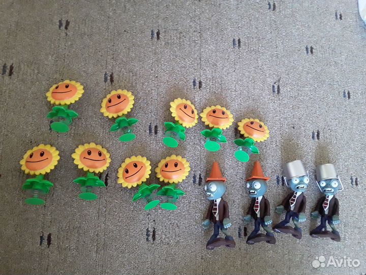 Игрушки Растения против зомби