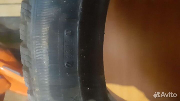 Tigar Winter 235/45 R18 98