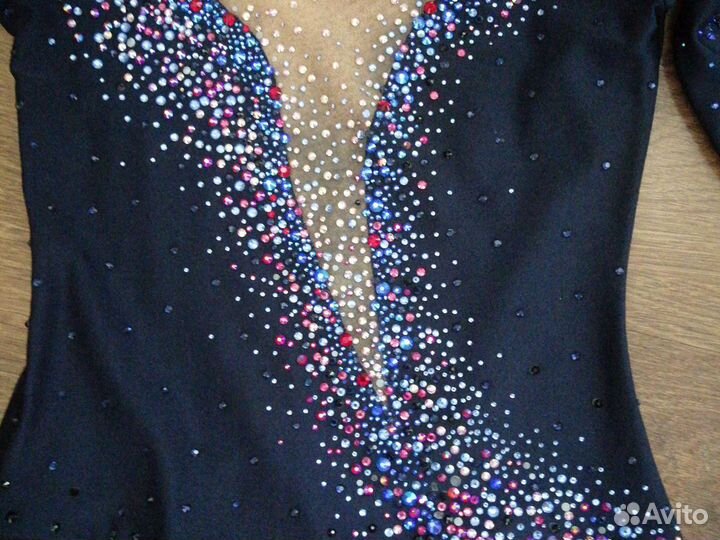 Костюм для фигурного катания для девочки 140