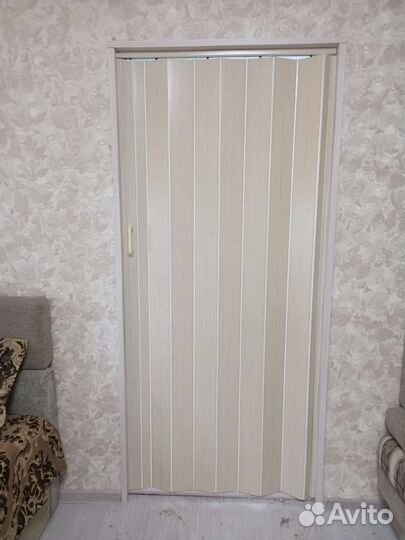 Складная дверь гармошка, перегородка