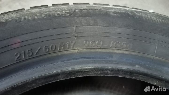 Yokohama Ice Guard IG50+ 215/60 R17 96Q