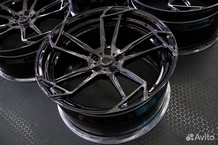 Диски кованые R21GT Performance на Audi A7