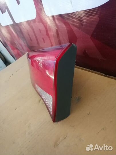 Фонарь правый в крышку багажника Kia Rio