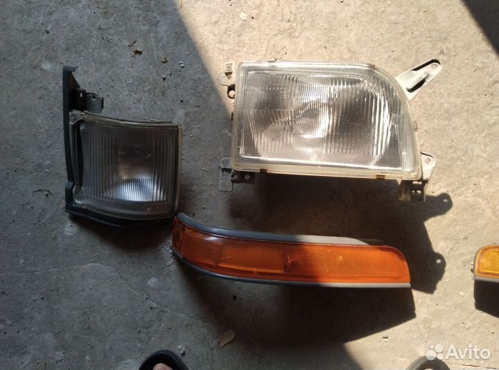 Фары на toyota hiace 106 кузов
