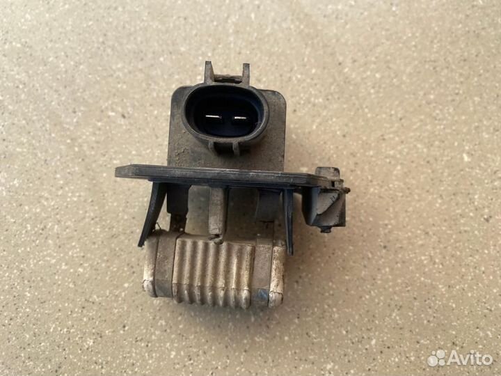 Резистор печки Kia Ceed (ED)