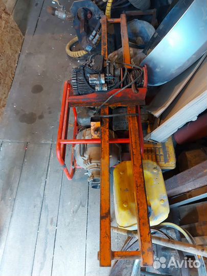 Малогабаритная буровая установка