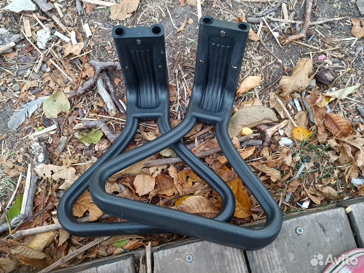 Боковые ручки компьютерного кресла