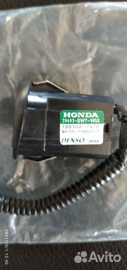Датчик парктроника Honda 39693-SWT-W02