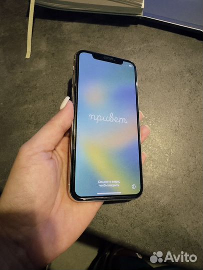 iPhone X, 64 ГБ