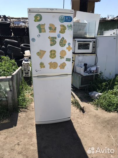 Холодильник LG