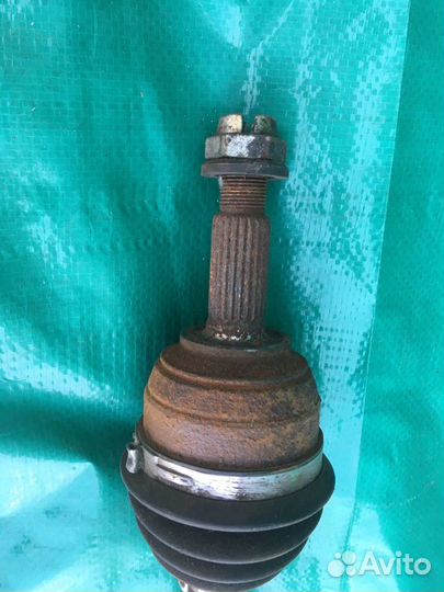 Полуось передняя правая Nissan Note Ниссан Ноут