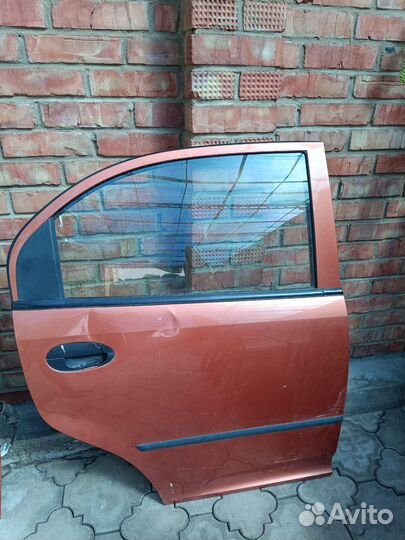 Дверь передняя правая и задняя правая