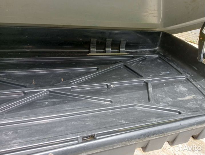 Багажник бокс на крышу thule