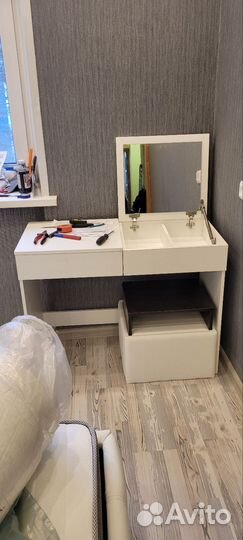 Спальный гарнитур