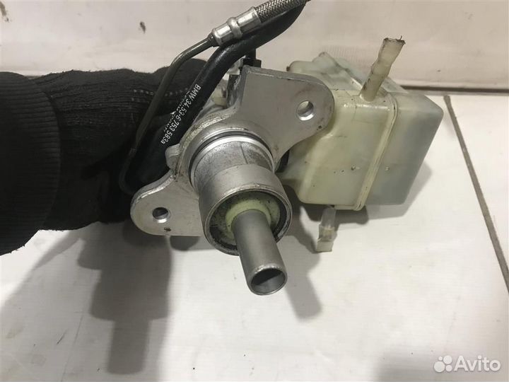 Цилиндр тормозной главный BMW 7-серия E65/E66