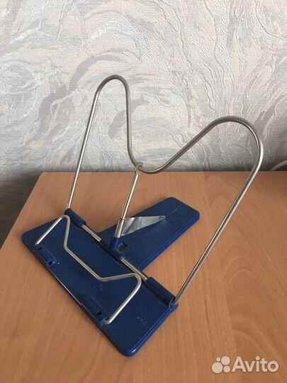 Подставка для учебников