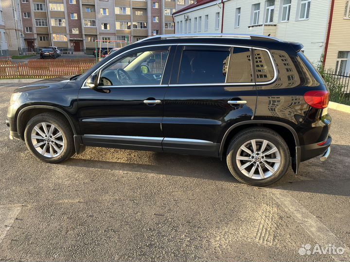 Volkswagen Tiguan 2.0 AT, 2012, 187 850 км