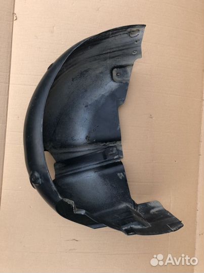 Подкрылок задний правый Skoda Rapid