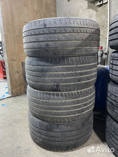 Toyo W8 245/35 R19 D