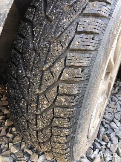 Tigar Ice 215/55 R17
