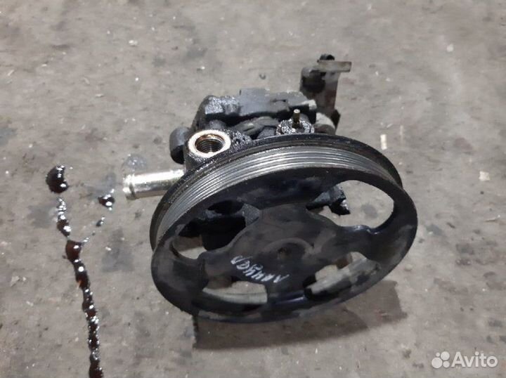 Насос гур Mitsubishi Lancer 7