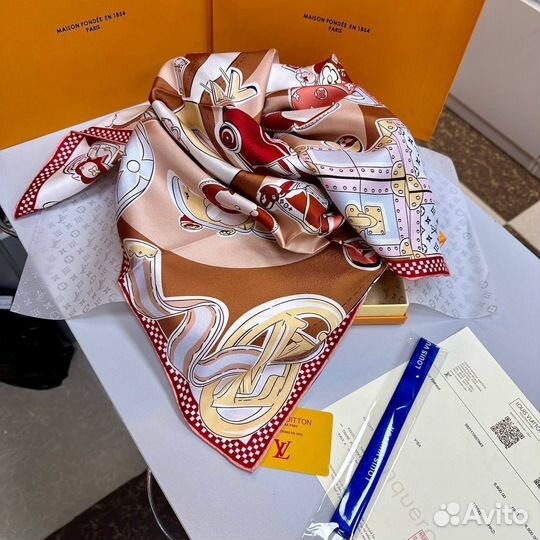 Платок женский шёлк Louis Vuitton 90*90