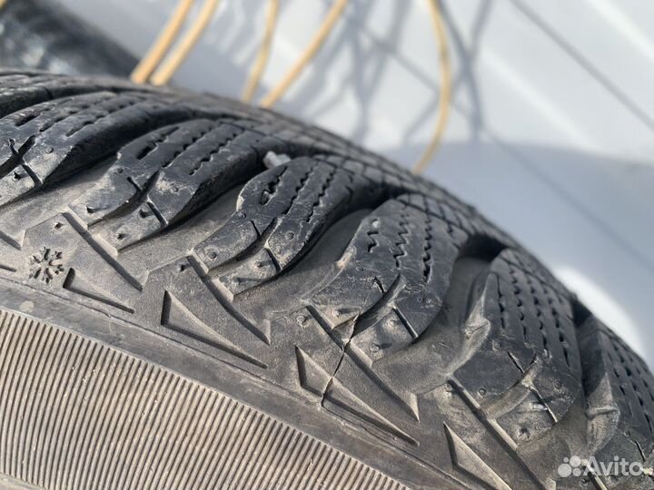 Goodyear UltraGrip 205/55 R16