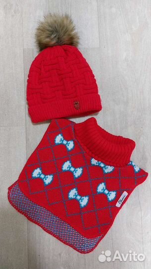 Комплект детская шапка и манишка