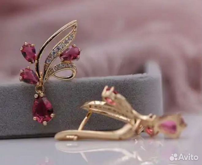 Новые серьги