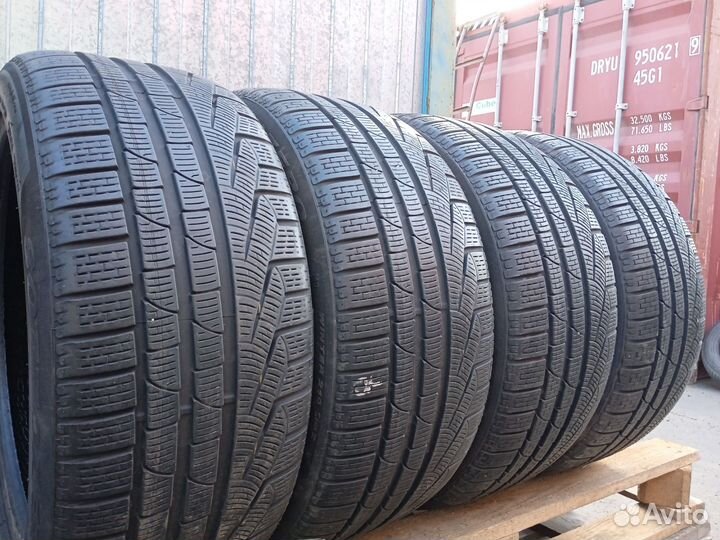 Pirelli Winter Sottozero II 245/40 R18