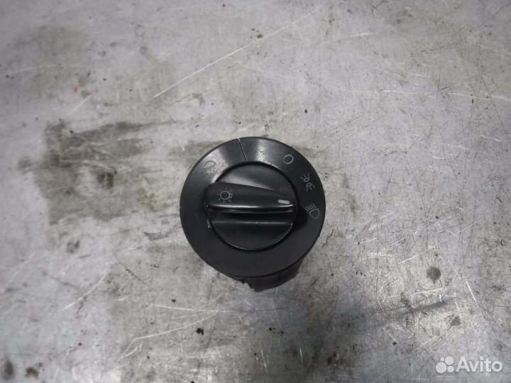 Переключатель света Volkswagen Golf 4 AHF 1999