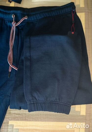 Tommy hilfiger костюм