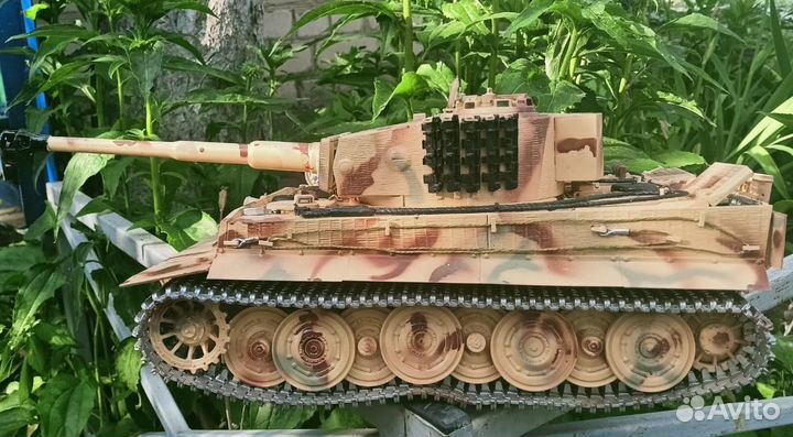 Танк Тигри 1:16
