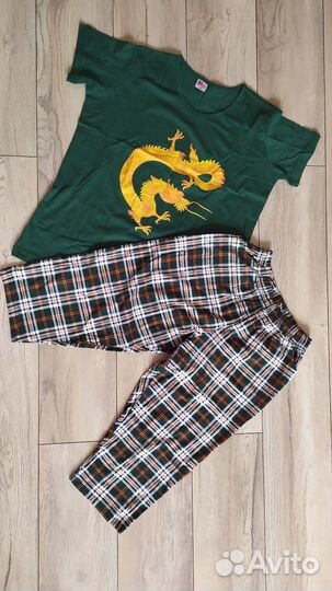 Футболка и бриджи 50 52