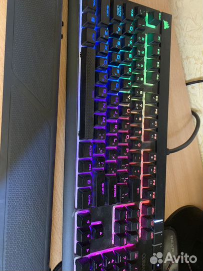 Клавиатура Corsair Strafe RGB Cherry MX Silent