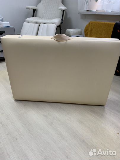 Кушетка для наращивания ресниц