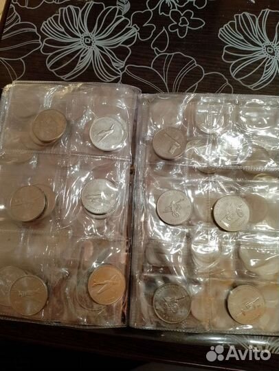 Монеты и купюры