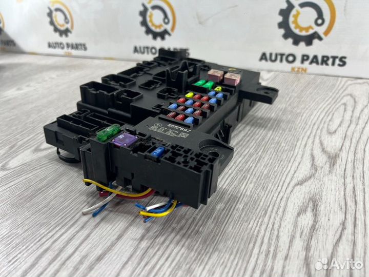 Блок предохранителей Mitsubishi Outlander 3 4J12