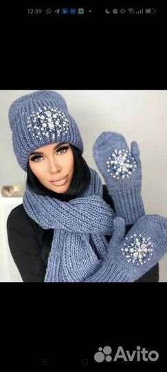 Комплект новый шапка, шарф и варежки